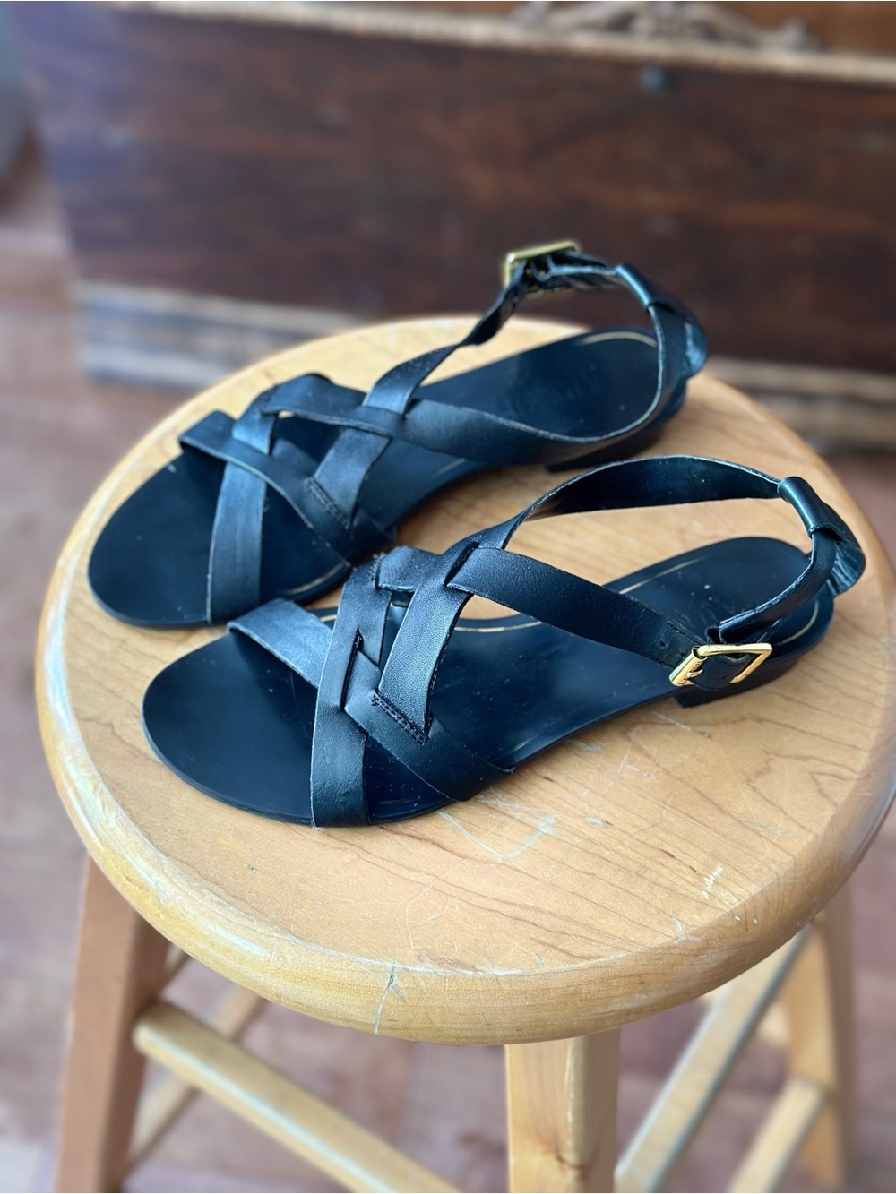 Lauren Minimalist Strappy Leather Sandals